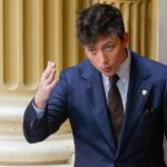 Quién es Santiago Caputo «el monje», un poder que no para de crecer al lado de Milei